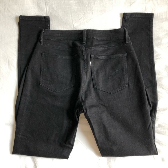 Levi’s High Rise Black Skinny Jeans “Leggings” - Picture 2 of 5